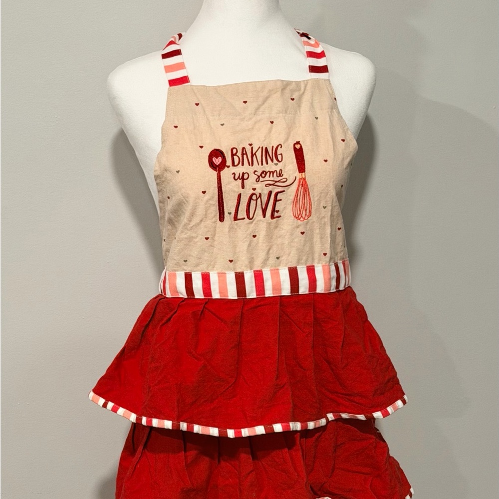 Valentine’s Apron with Baking Design